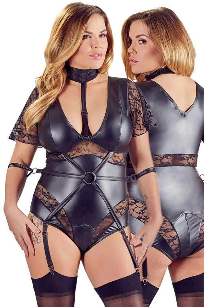 Cottelli Bondage Plus Size Body