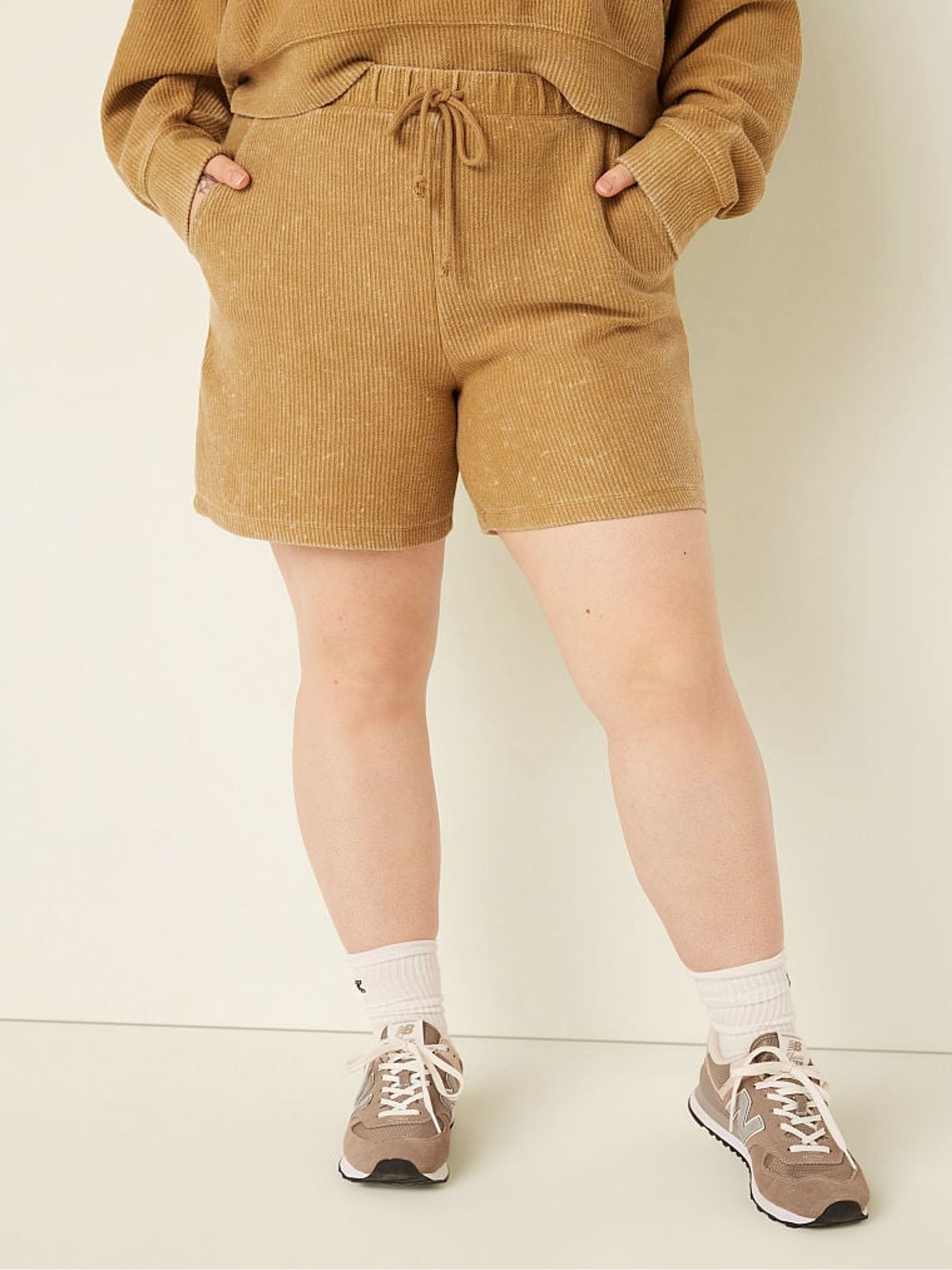 Warm Brown Heavyweight Rib Dad Short