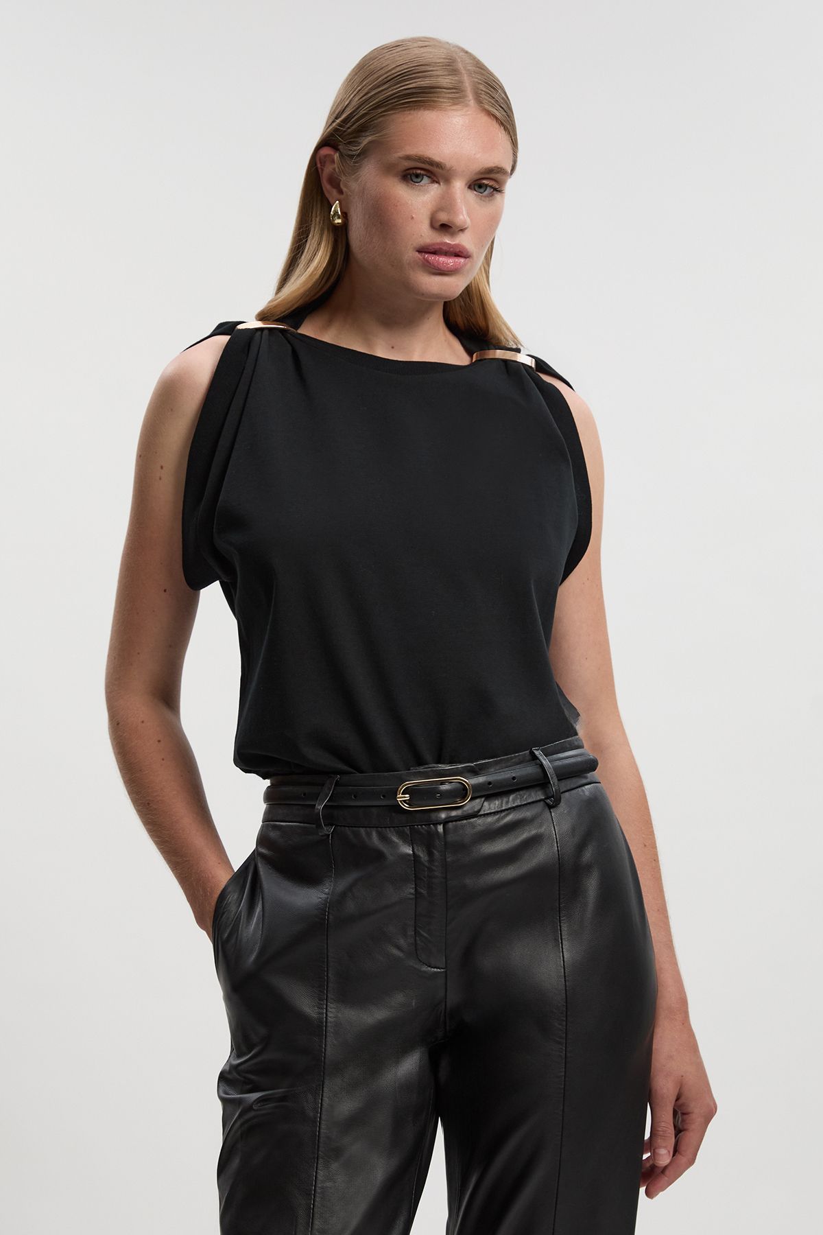 Cotton Trim Detail Short Sleeve Ruched Tshirt