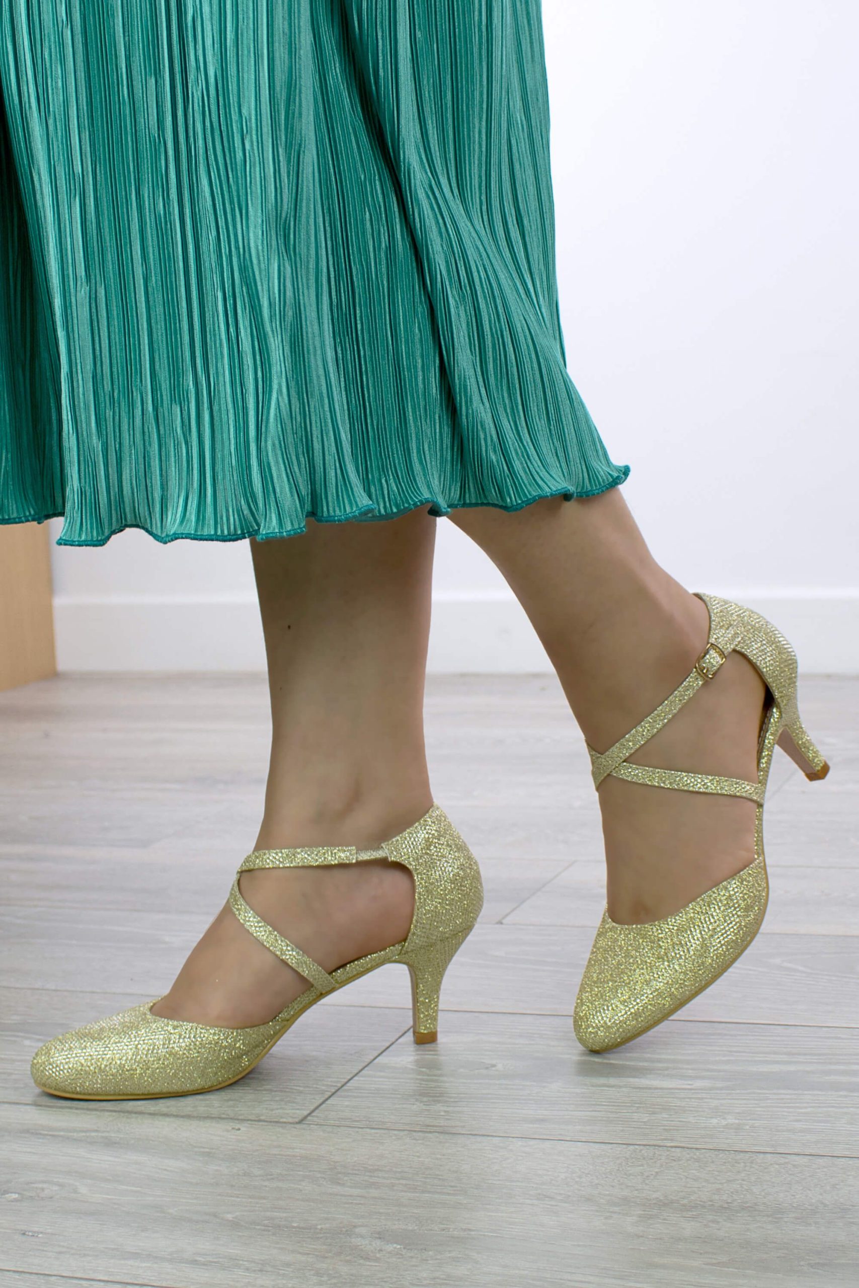 High Heel Buckle Crossed Strappy Heels