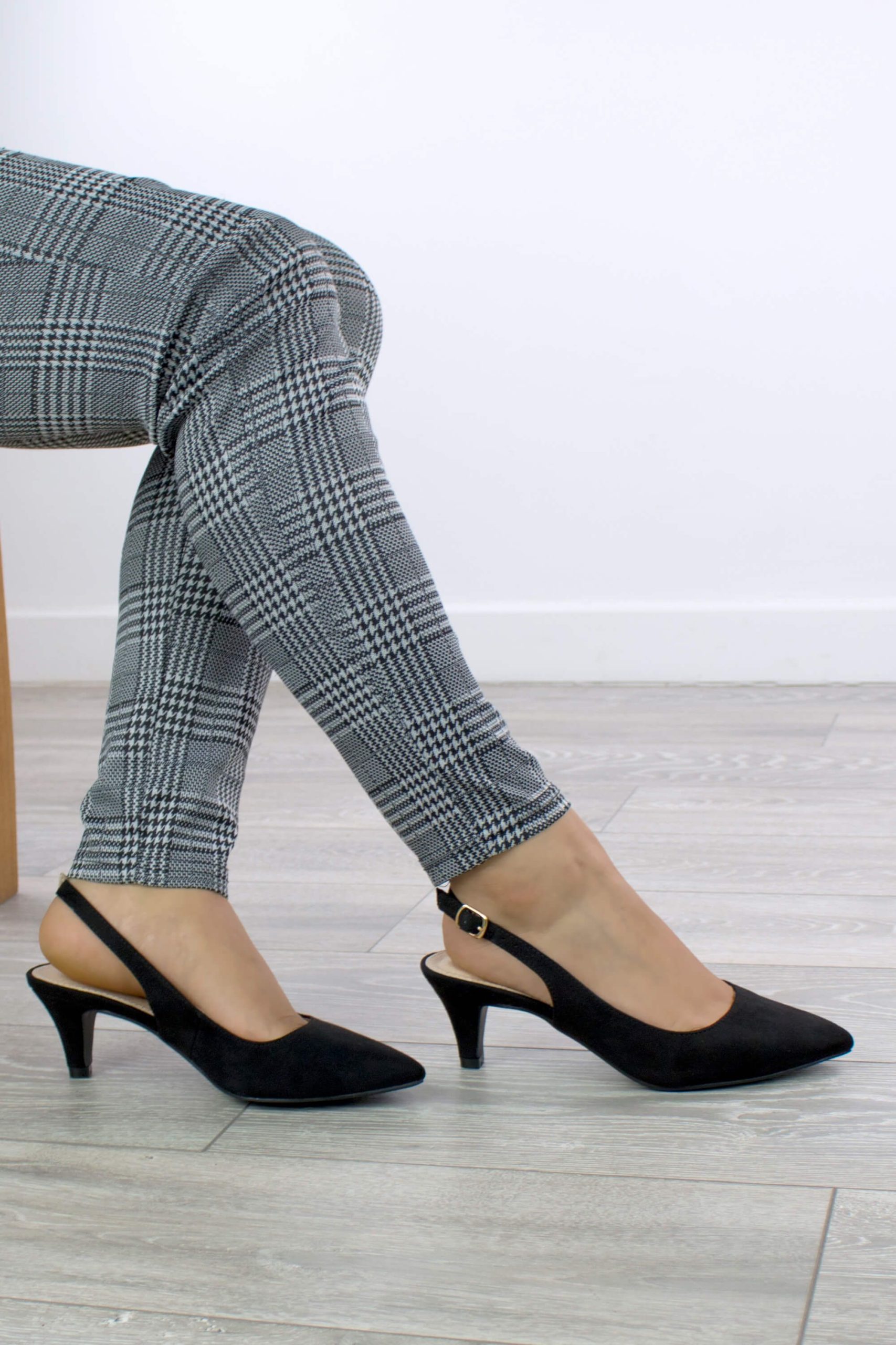 Mid Slim Heel Pointed Toe Slingback 50s Faux Suede Court Shoes