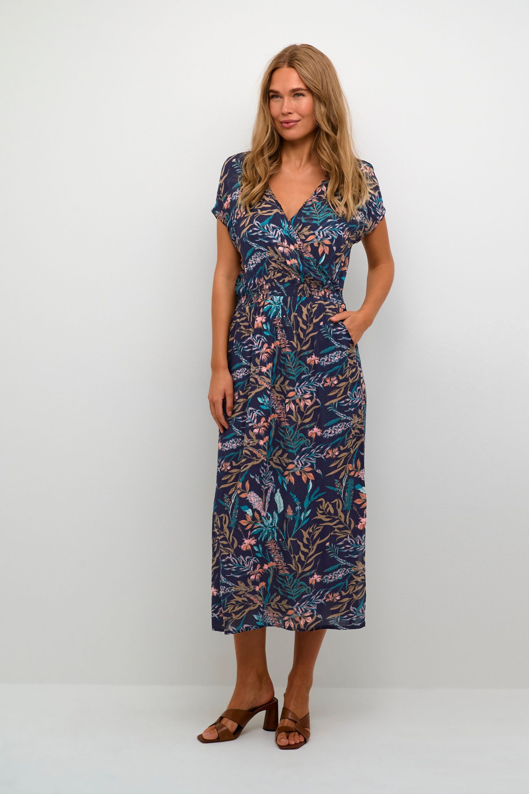 Jennifer V-Neck Pocket Maxi Dress Floral