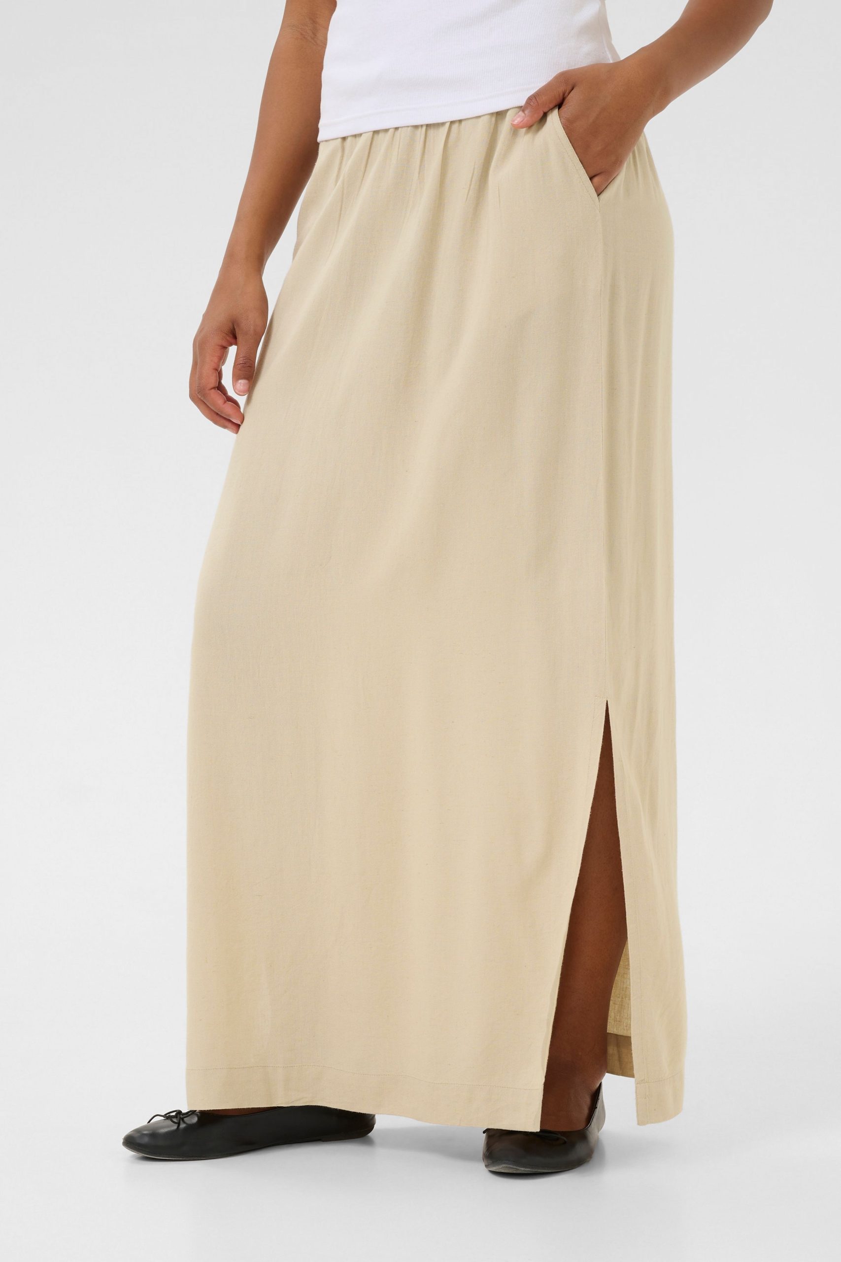 Elegant Maxi-Length Skirt